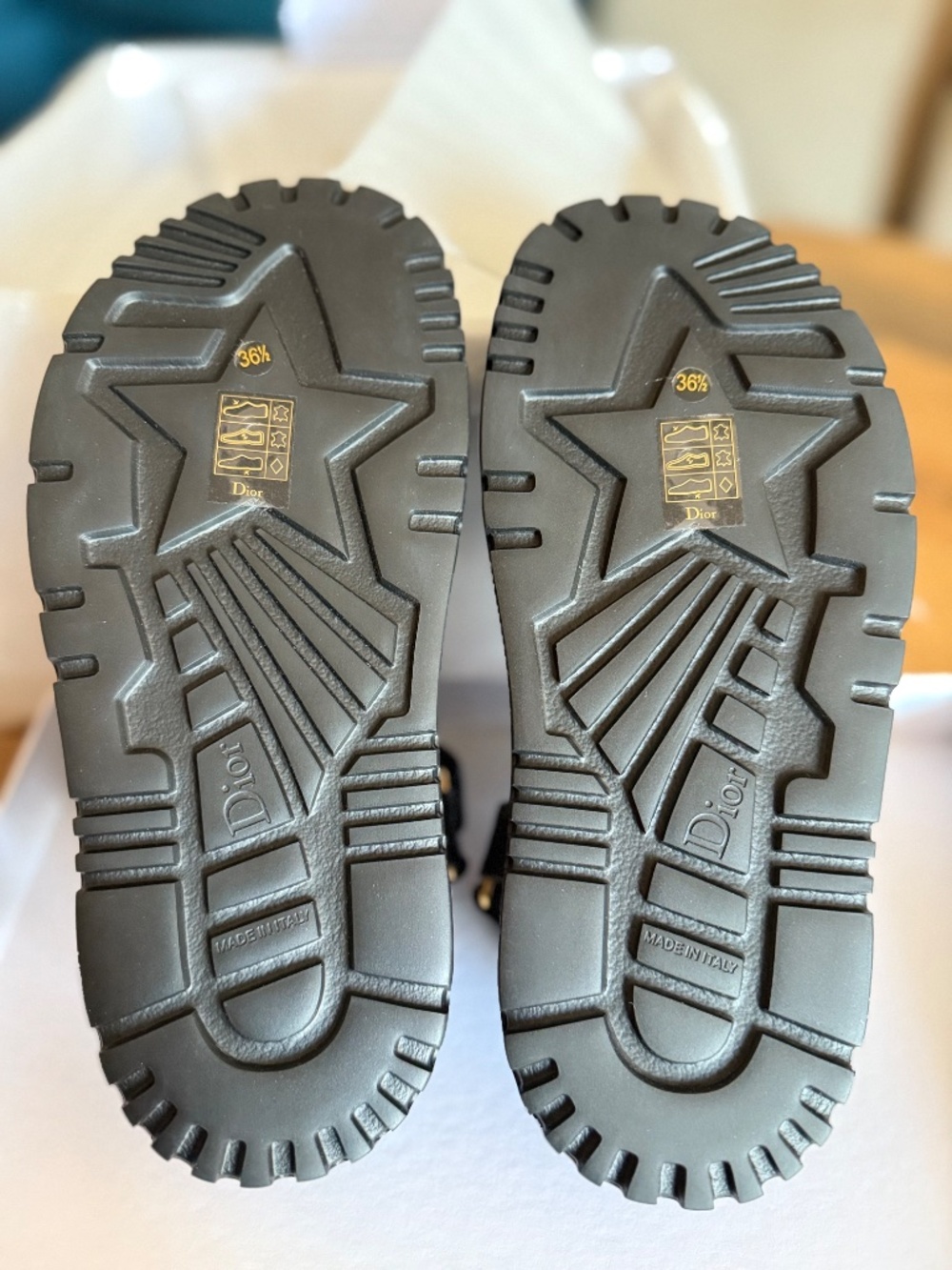 D wave sandal - Picture 2 of 4